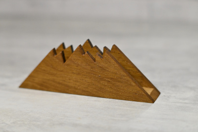 Салфетница из дуба «Горы» от мастерской DIVIRO